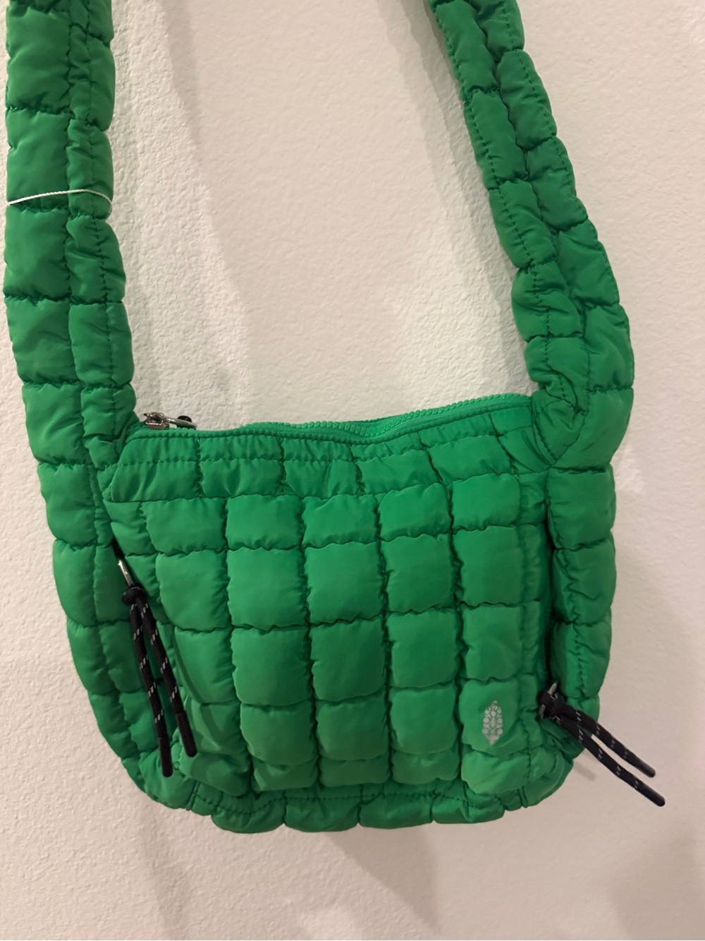 Quilted Green Crossbody Bag with Padded Shoulder Strap